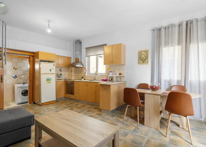 Litsa's Maisonette Near Sea - Center Chania (Crete)