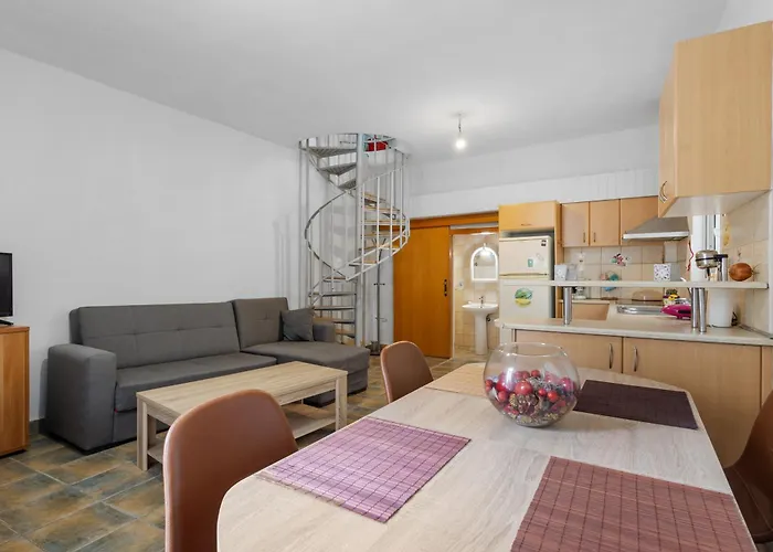 Vakantiehuis Litsa's Maisonette Near Sea - Center *